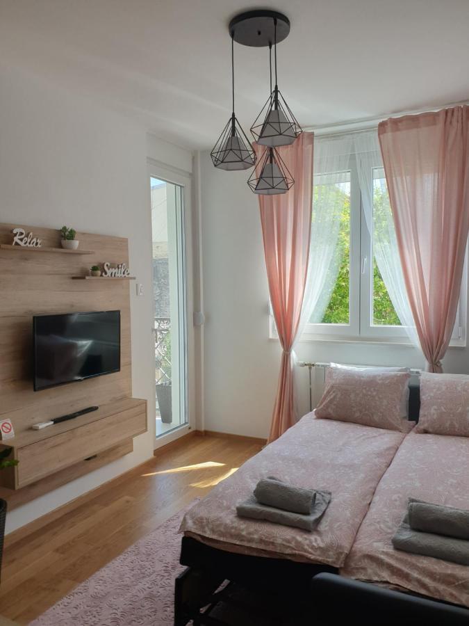 Apartment Luxe Nine Нови-Сад Экстерьер фото